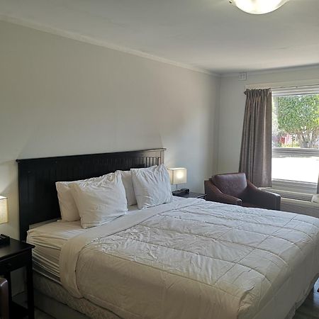 Almo Court Motel Cranbrook Zewnętrze zdjęcie