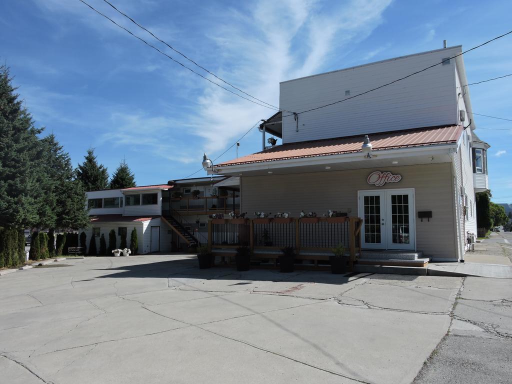 Almo Court Motel Cranbrook Zewnętrze zdjęcie